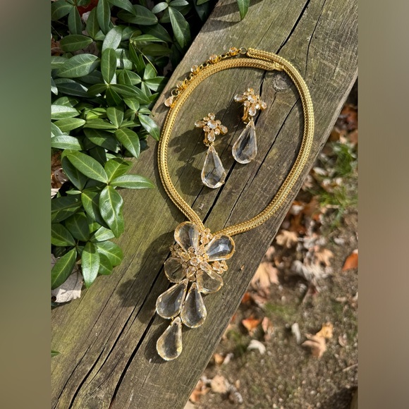 Schreiner NY Jewelry Set Necklace Earrings